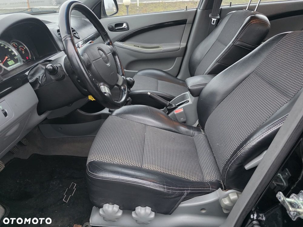 Chevrolet Nubira 1.6 SX - 15