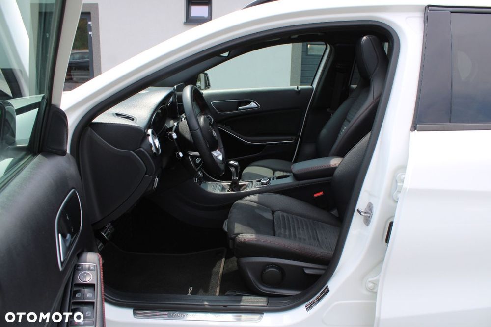 Mercedes-Benz GLA - 19