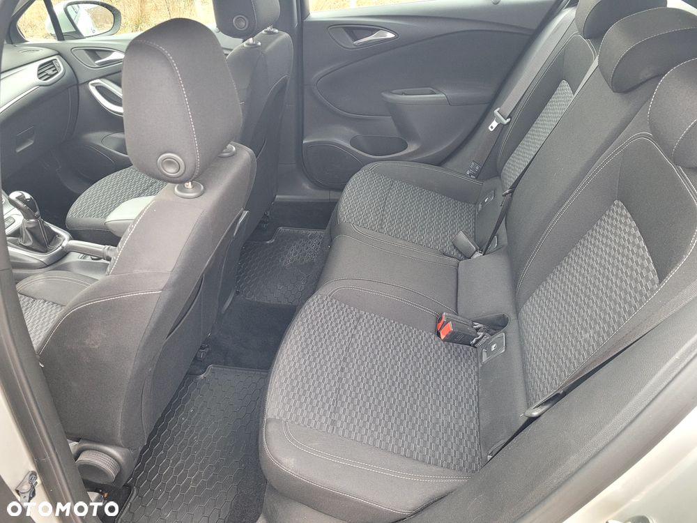 Opel Astra 1.6 CDTI Enjoy S&S - 8
