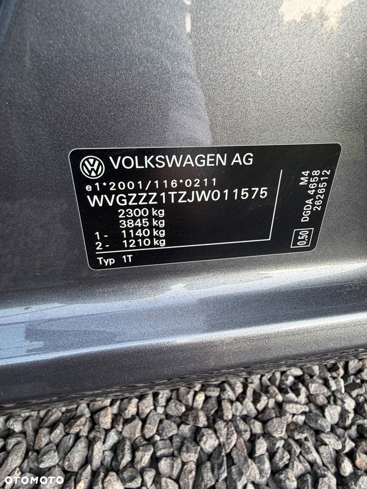 Volkswagen Touran - 23