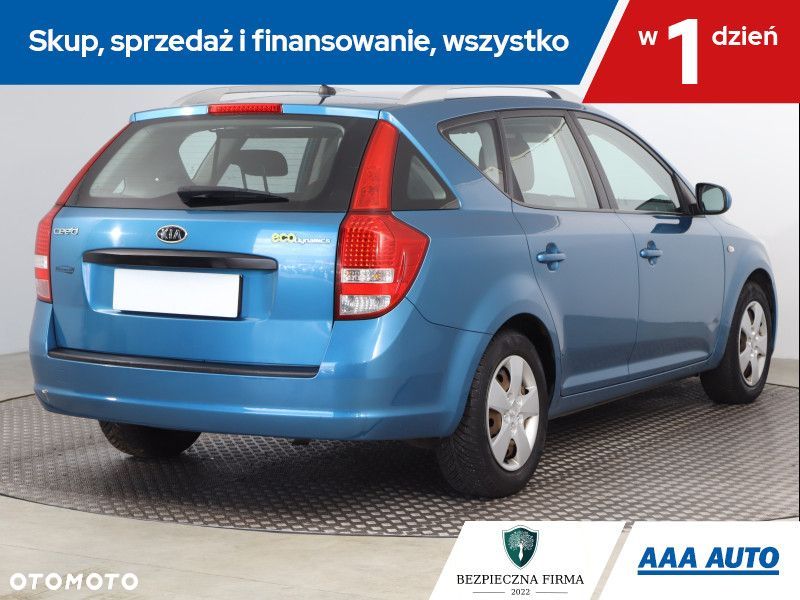 Kia Ceed - 6