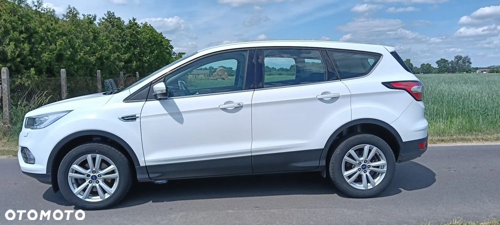 Ford Kuga - 2
