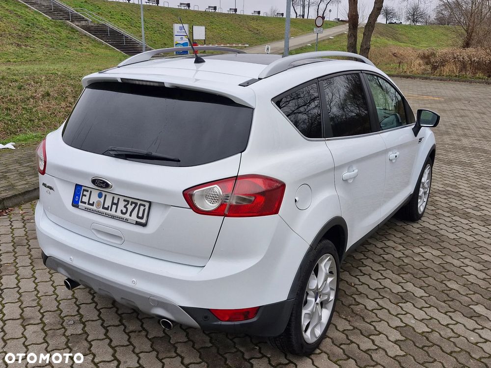 Ford Kuga 2.0 TDCi 4x4 Titanium - 12