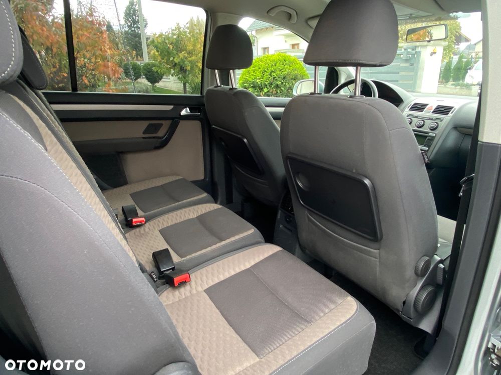 Volkswagen Touran 2.0 TDI DPF Cross Perfectline - 23