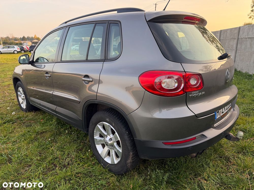 Volkswagen Tiguan 2.0 TDI DPF 4Motion DSG Track & Field - 4