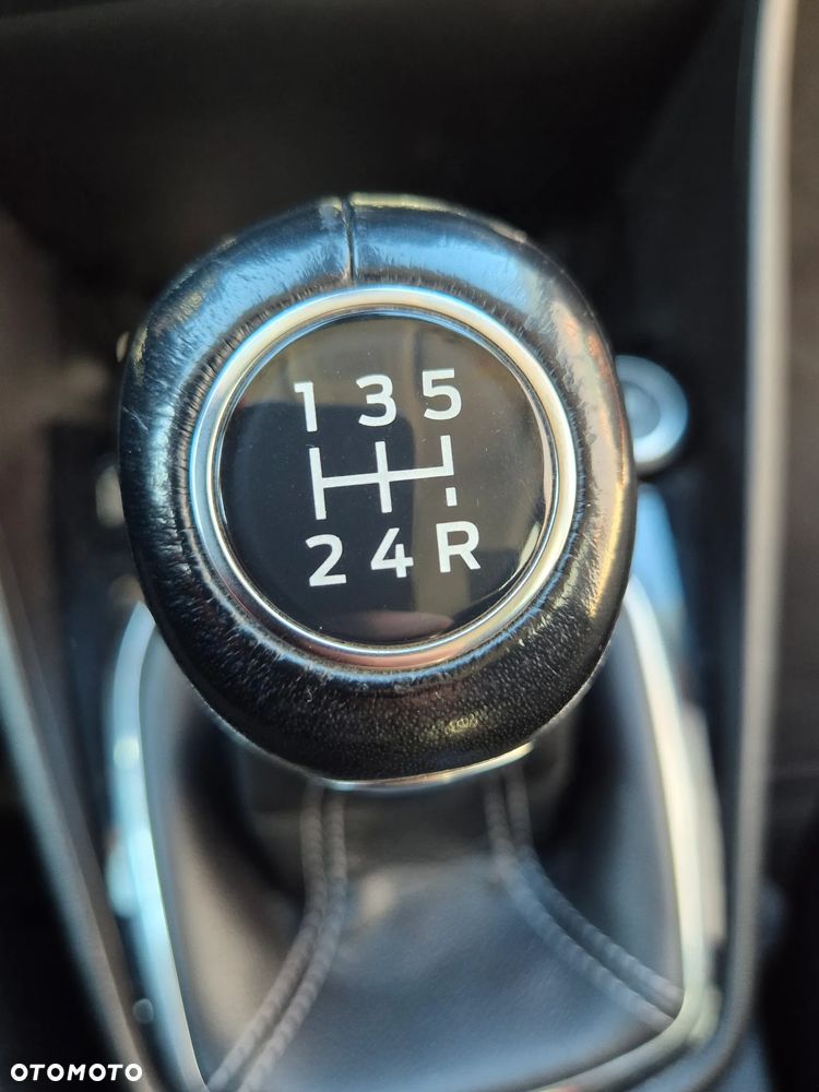 Ford Fiesta 1.1 Trend - 14