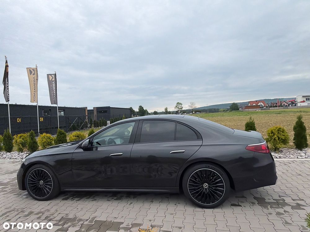 Mercedes-Benz Klasa E 220 d 4Matic 9G-TRONIC Edition AMG Line - 13