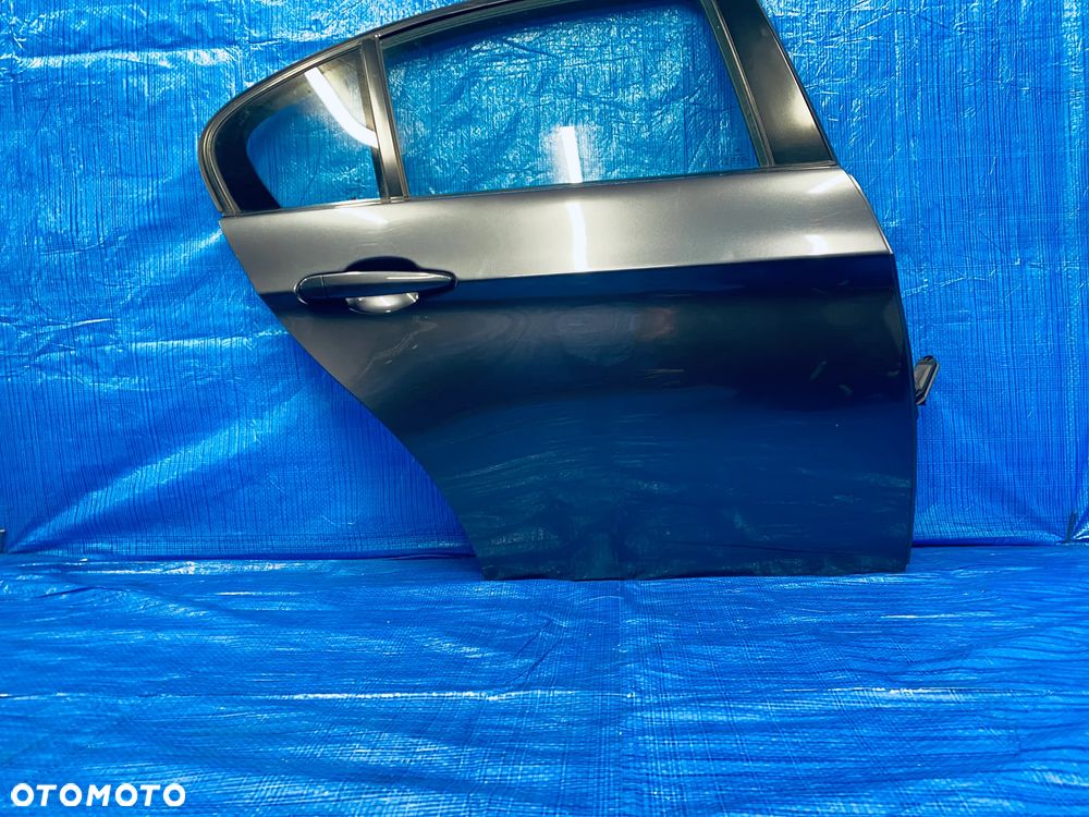DRZWI PRAWE PRAWY TYŁ TYLNE KOMPLETNE BMW E90 SEDAN 07R ; LAKIER A22 ORYGINAŁ EUROPA - 8