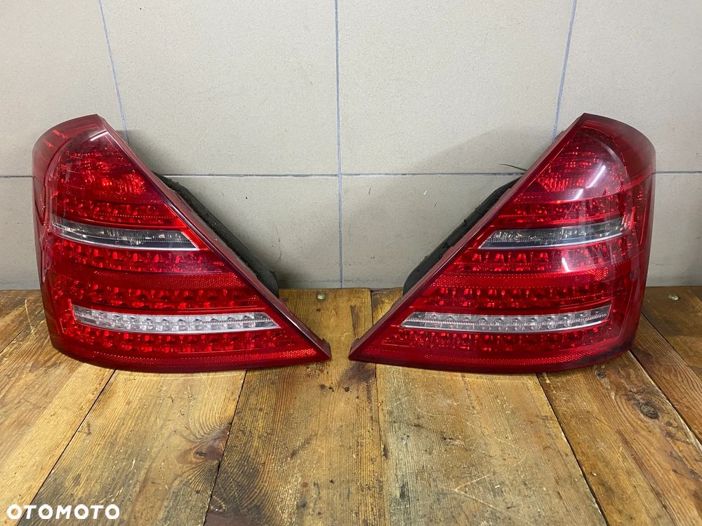 MERCEDES 221 lift lampa tylna lewa prawa led 2 szt - 1