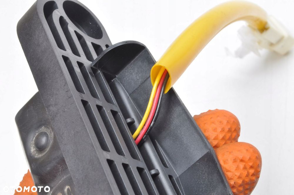 MITSUBISHI ECLIPSE CROSS MIKROSTYK KLAPY - 5