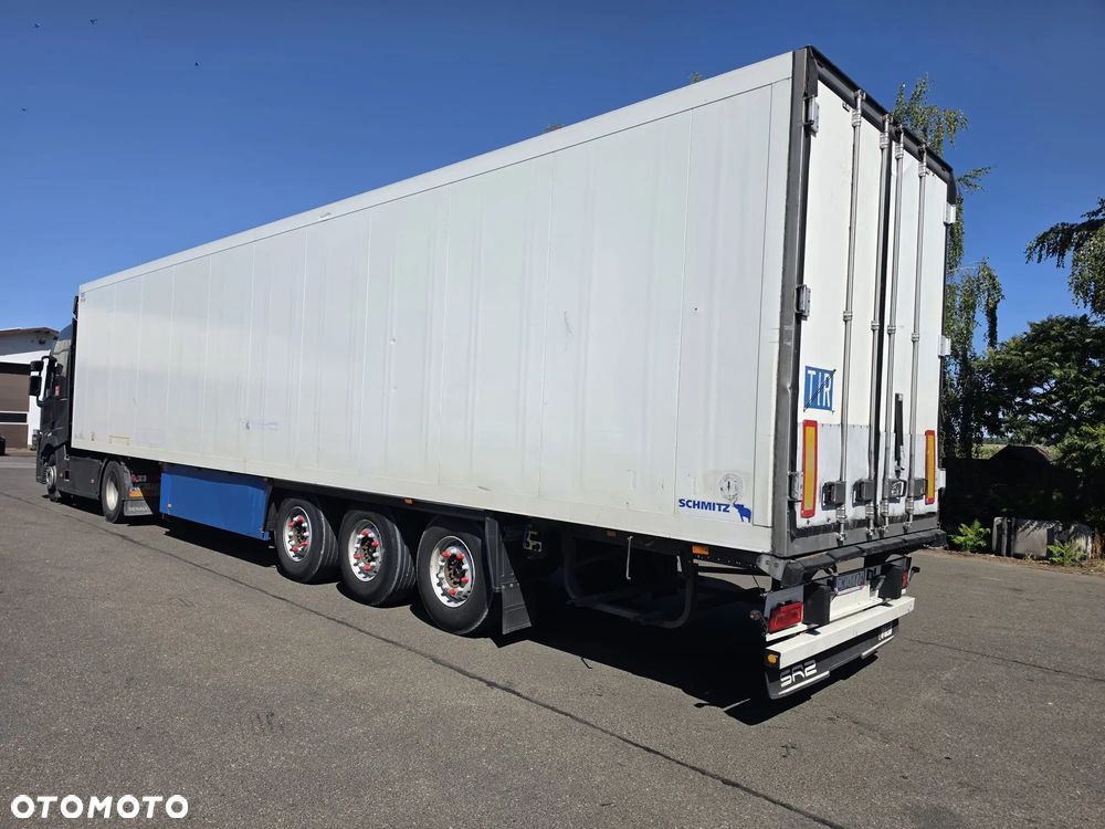 Schmitz Cargobull SKO 24/L - 2