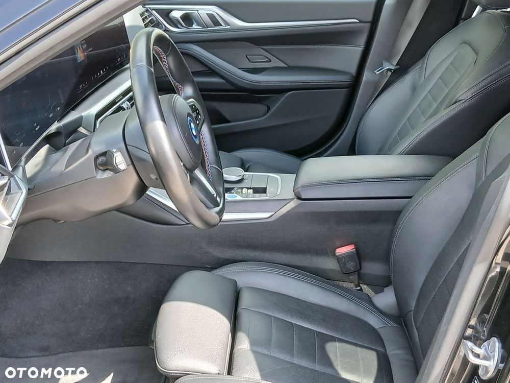 BMW i4 - 13