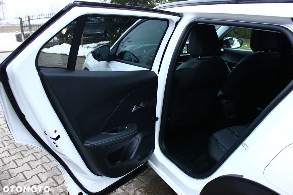 Peugeot 2008 BlueHDi 130 Allure S&S EAT8 - 34