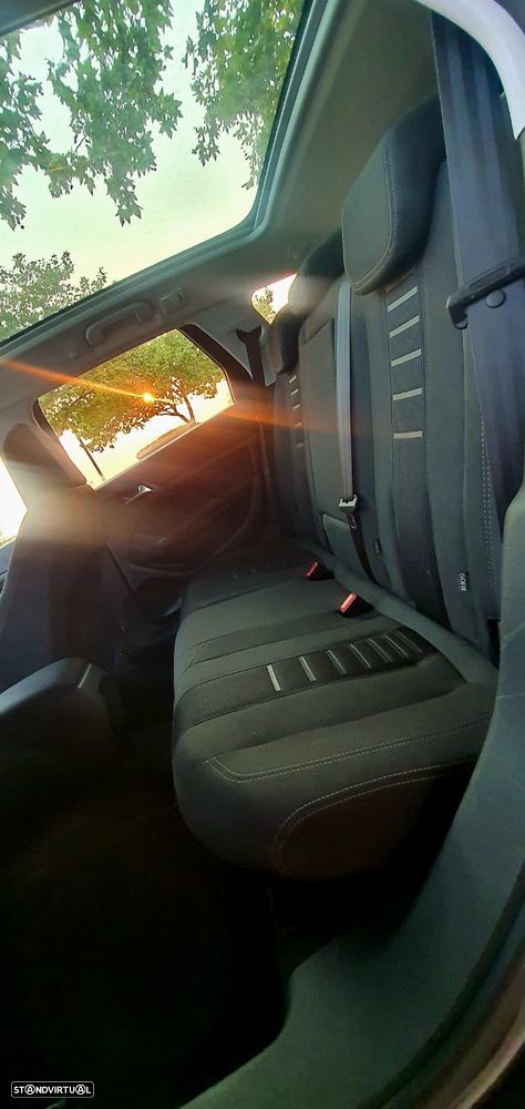 Peugeot 308 SW BlueHDi 120 Stop & Start Allure - 27