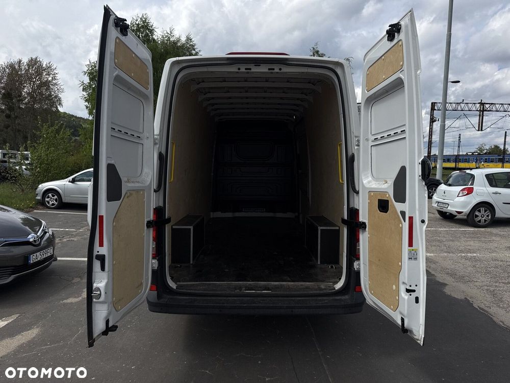 Volkswagen Crafter - 21