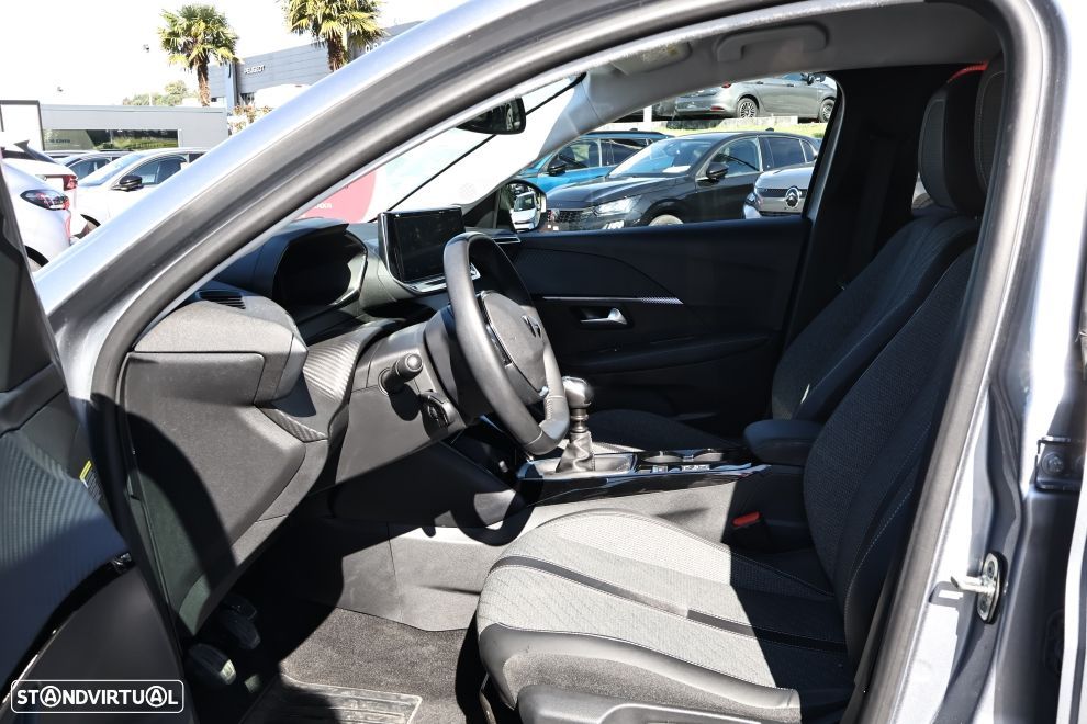 Peugeot 208 1.2 PureTech Allure - 15