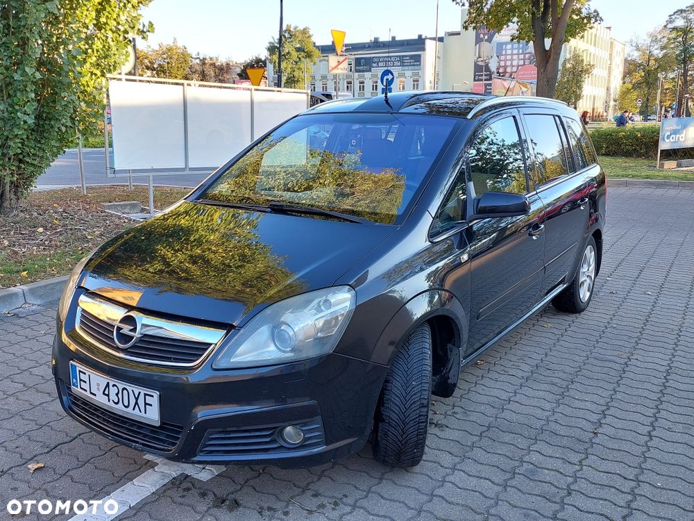 Opel Zafira - 1