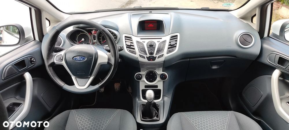 Ford Fiesta 1.25 Titanium - 21
