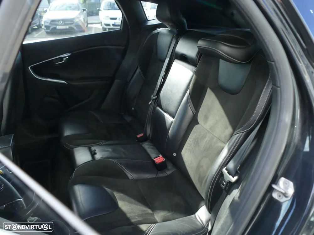Volvo V40 1.6 D2 R-Design - 30