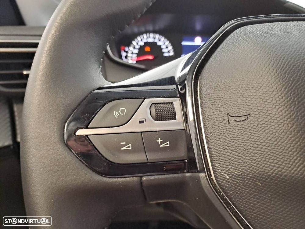 Peugeot 208 1.2 PureTech Active - 15