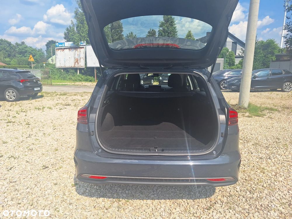 Kia Ceed 1.5 T-GDI M - 13