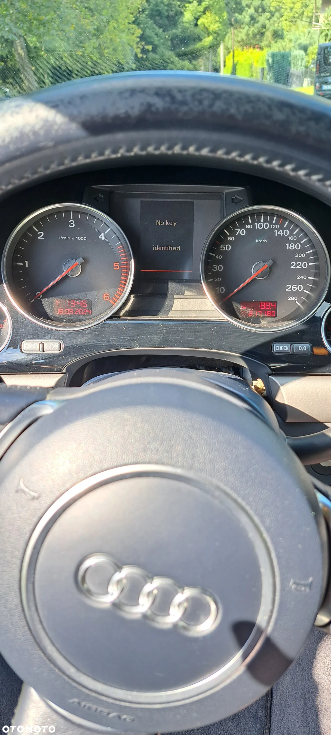 Audi A8 4.0 TDI L Quattro - 9