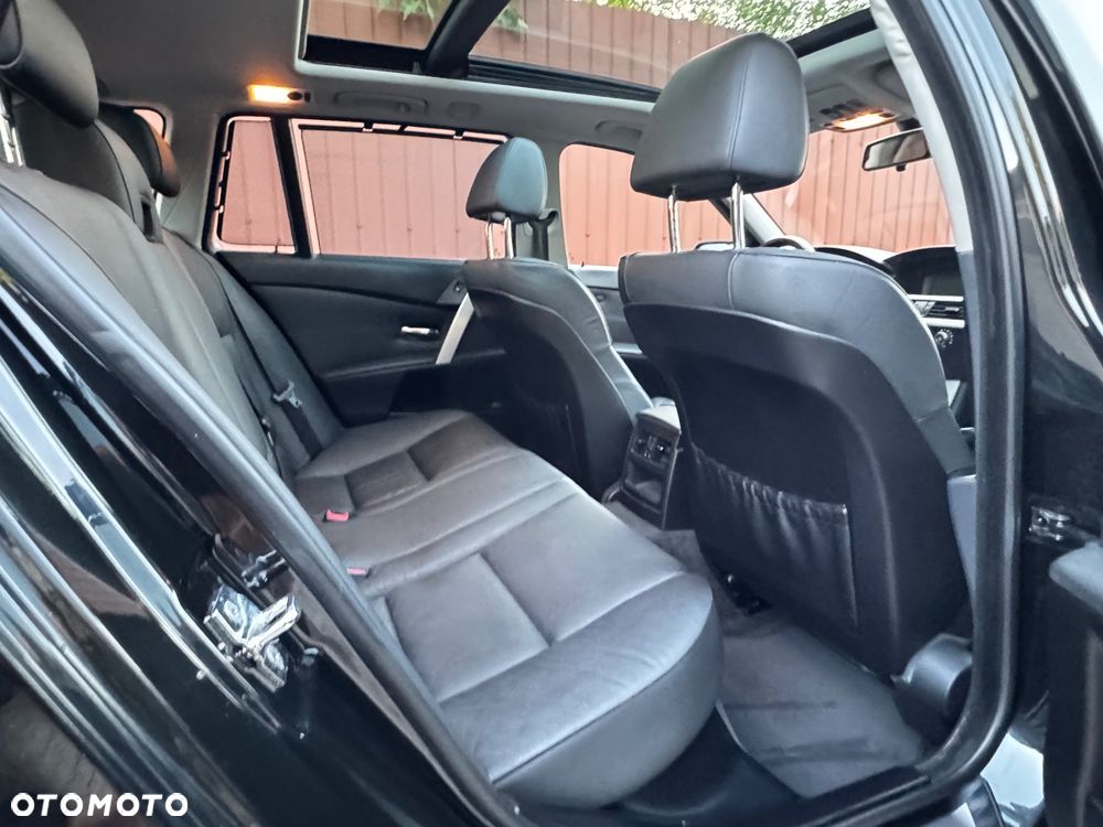 BMW Seria 5 530i - 15