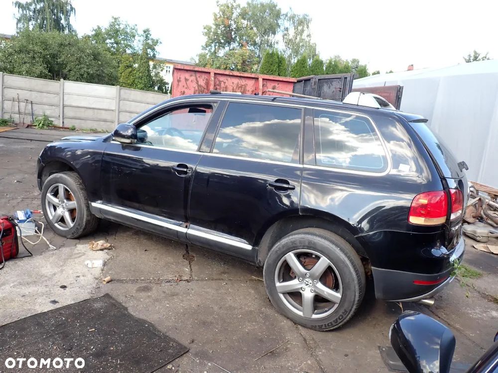 CZĘŚCI - Vw Touareg I 2,5 TDI 174KM BAC 4X4 6B FEA lakier L041 2004r. INDEX - 9646 - 5