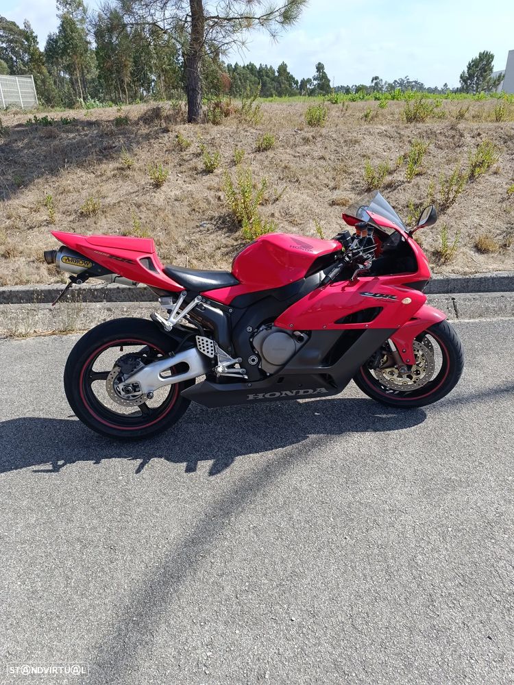Honda CBR RR - 1