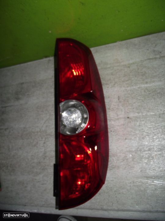 Farolim Trás Direito Fiat Doblo / Opel Combo - 2010 / 2012 - FR1334 - 1