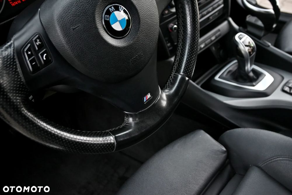 BMW X1 sDrive20d Sport Line - 33