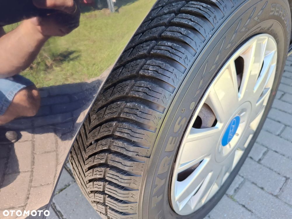 Ford Fusion 1.25 Fun - 19
