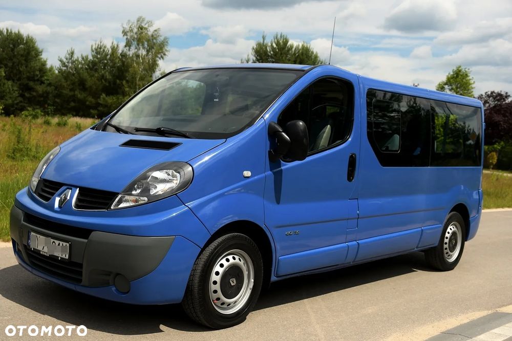 Renault Trafic - 2