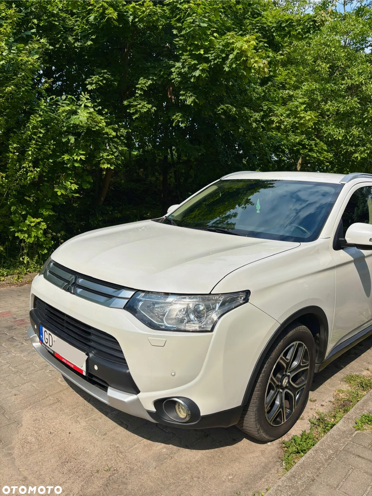 Mitsubishi Outlander 2.0 Intense + 4WD CVT - 11