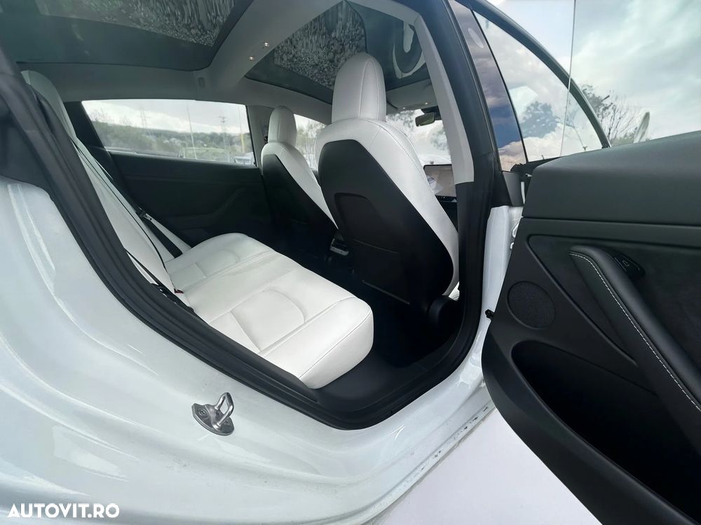 Tesla Model 3 Langstreckenbatterie Allradantrieb Dual Motor - 16