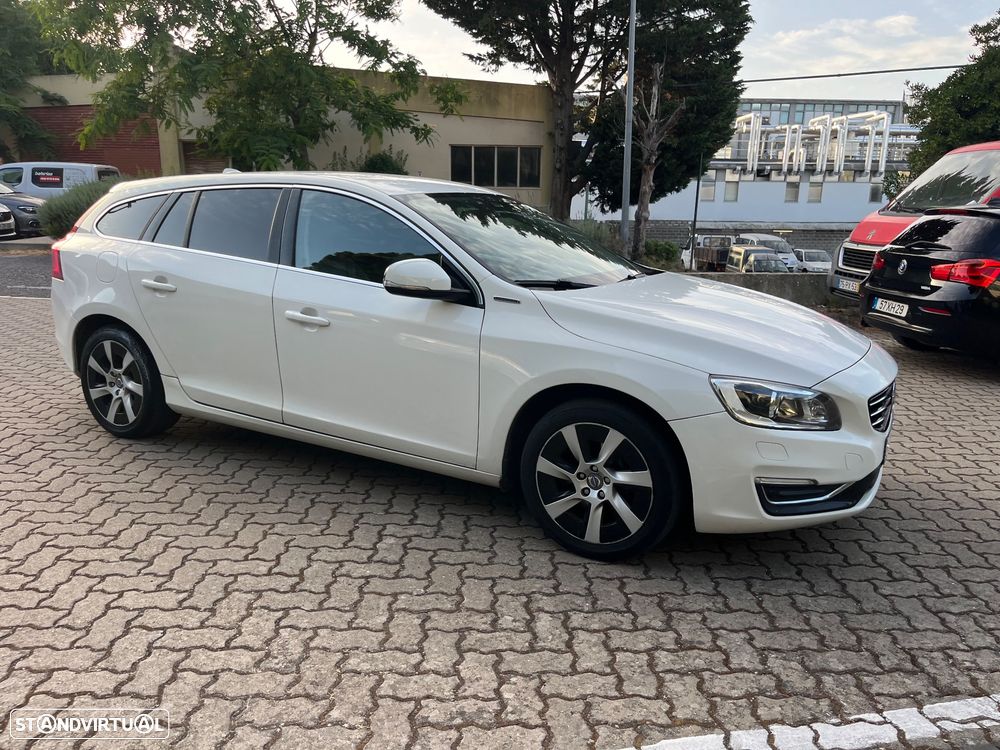 Volvo V60 D6 Plug-In-Hybrid AWD Geartronic Pure Limited - 5