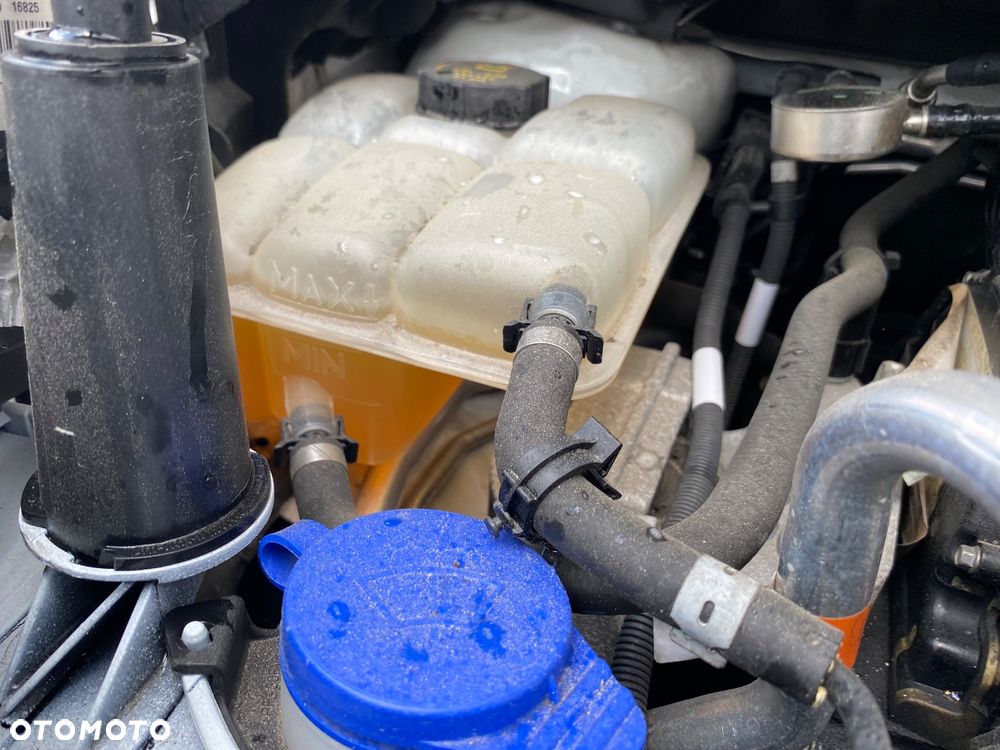 Ford Transit Connect - 17