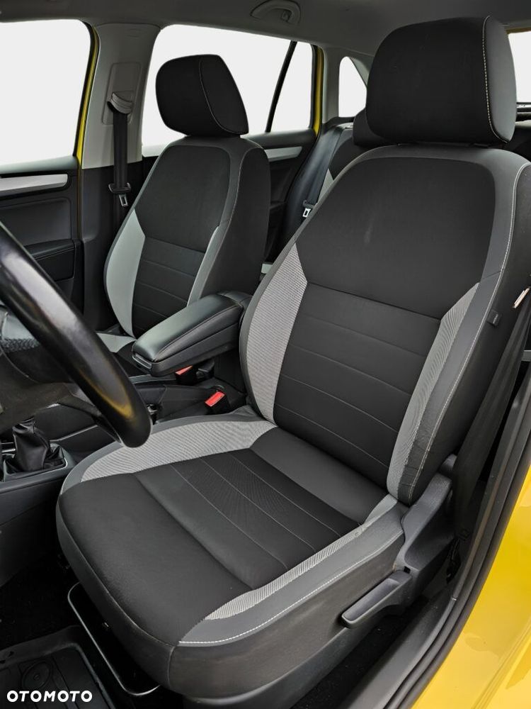 Skoda RAPID 1.6 TDI DPF Ambition - 26