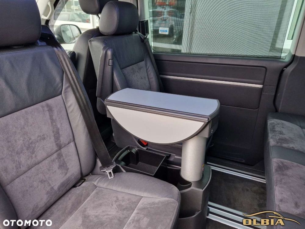 Volkswagen Multivan - 26