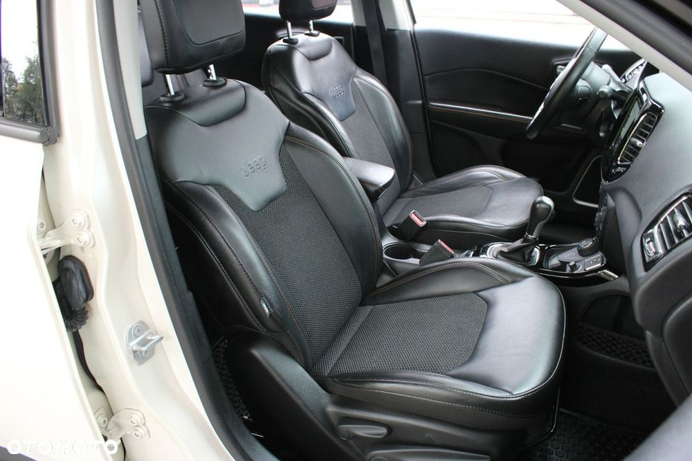 Jeep Compass 1.4 TMair Limited 4WD S&S - 9
