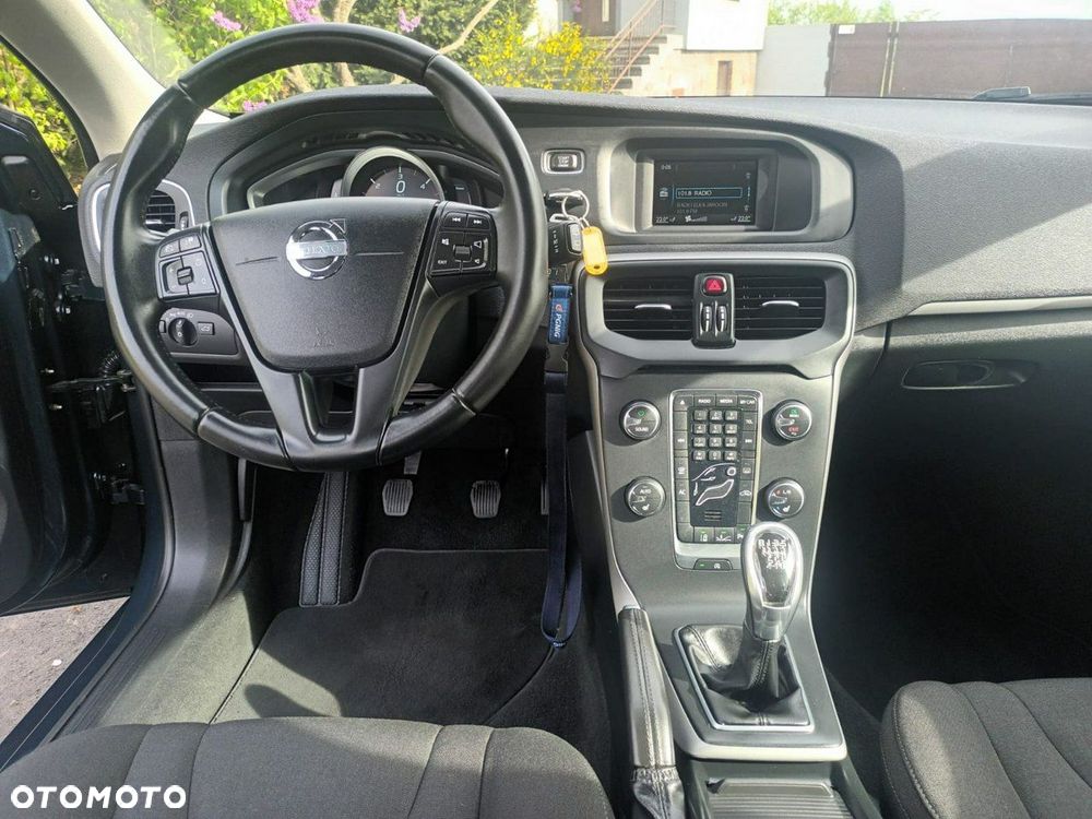Volvo V40 - 14