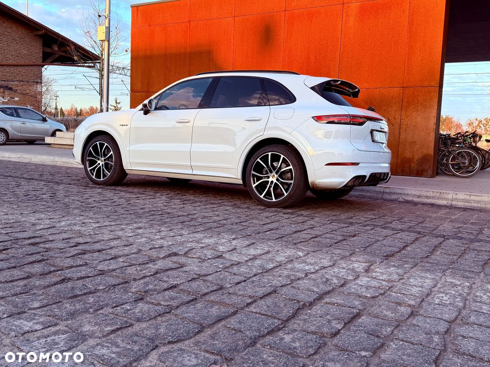 Porsche Cayenne E-Hybrid Platinum Edition - 4