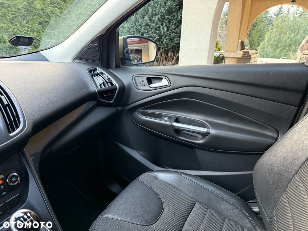 Ford Kuga 1.5 EcoBoost FWD Titanium ASS MMT6 - 35