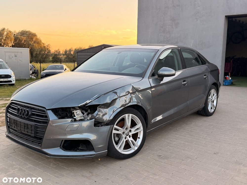 Audi A3 Limousine 30 TFSI design - 2