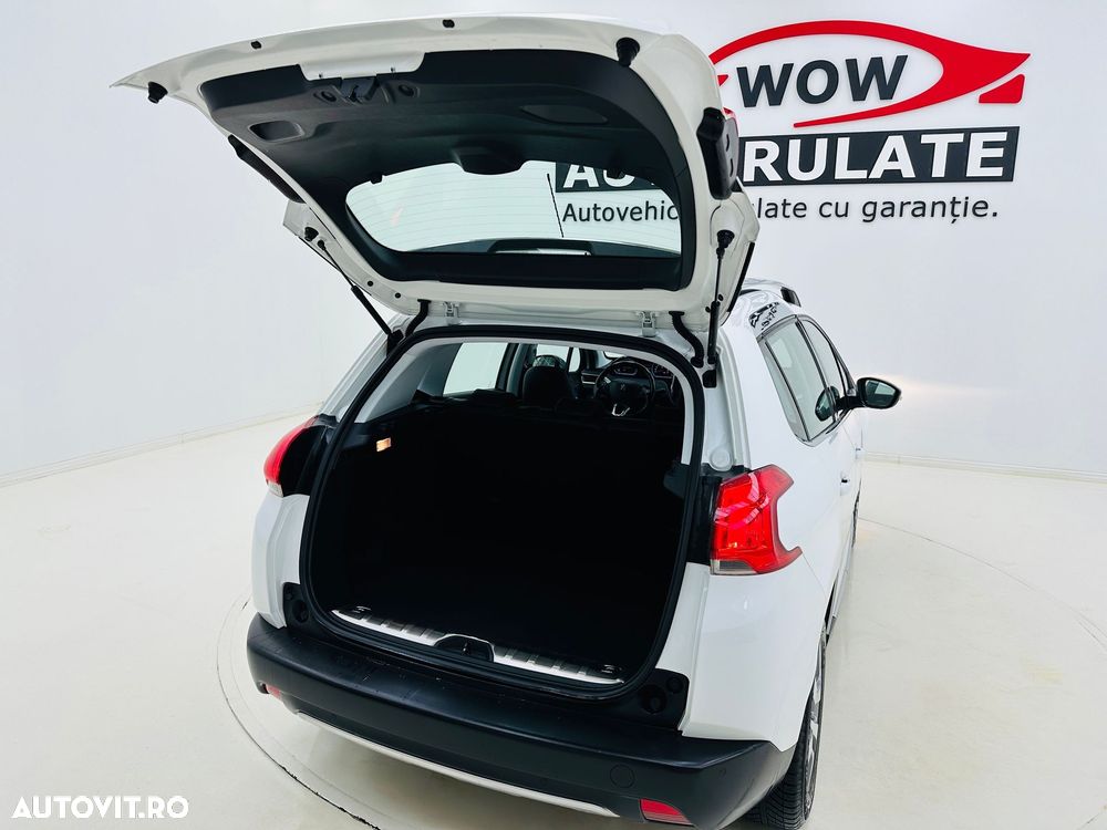 Peugeot 2008 1.2 L PureTech Active - 34