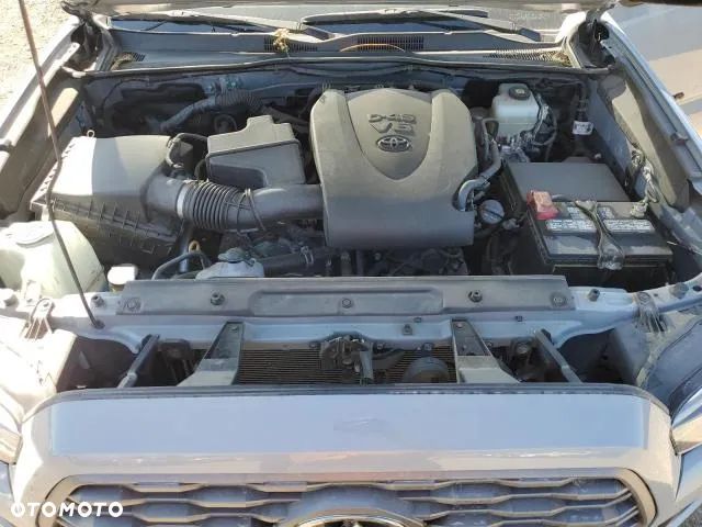 Toyota Tacoma - 7