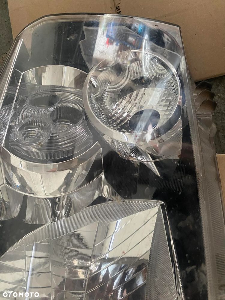 SUZUKI CELEIRO LAMPA PRAWY PRZOD LED - 6