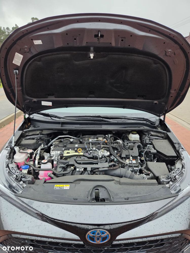 Toyota Corolla 2.0 Hybrid Style - 23