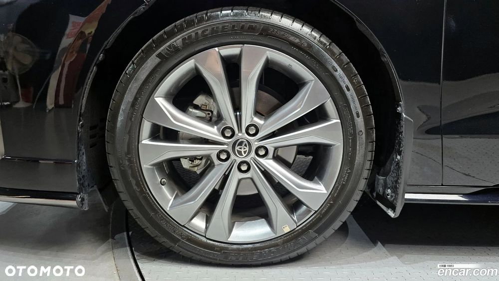 Toyota Sienna - 6
