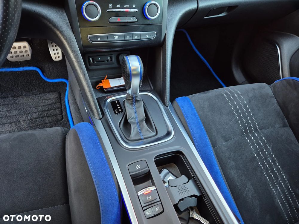 Renault Megane ENERGY TCe 205 EDC GT - 18